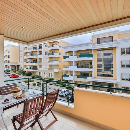 Uptown Lovers Apartment By Seewest ลากอส ภายนอก รูปภาพ