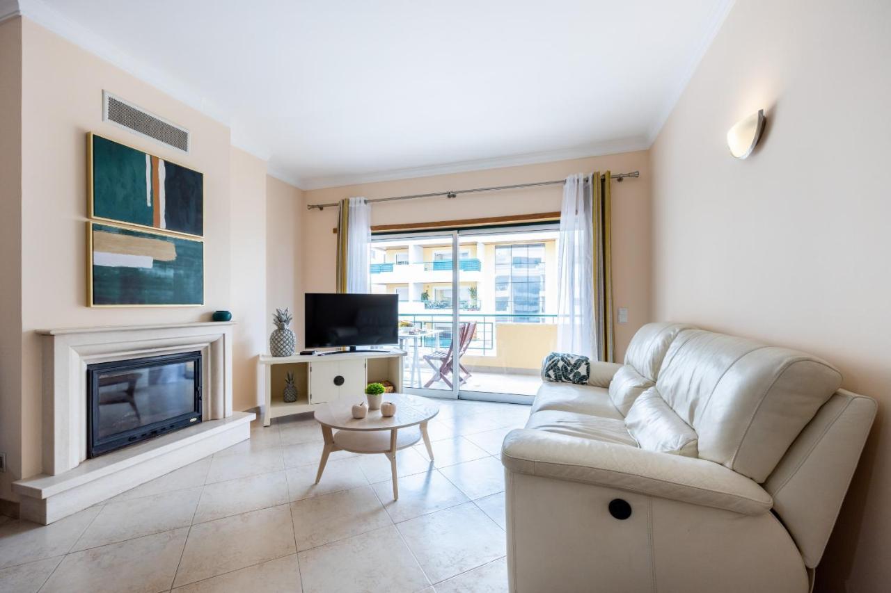 Uptown Lovers Apartment By Seewest ลากอส ภายนอก รูปภาพ