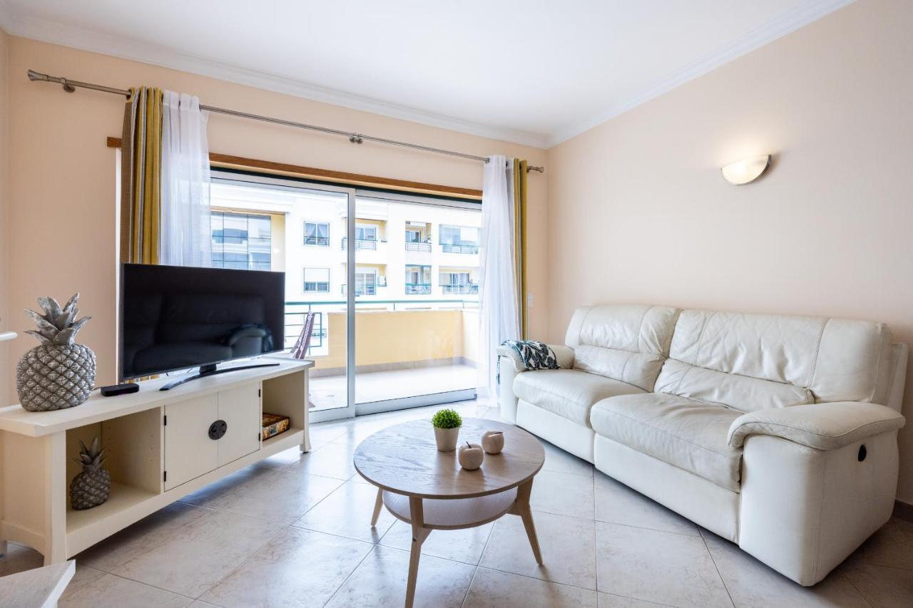 Uptown Lovers Apartment By Seewest ลากอส ภายนอก รูปภาพ